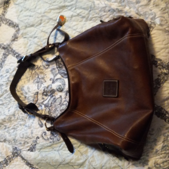 Dooney & Bourke Handbags - Soft Brown leather Dooney & Bourke shoulder bag med sz